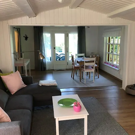 Gemuetliches Blockhaus - Das Hundeparadies Am Wald Ferienhaus *